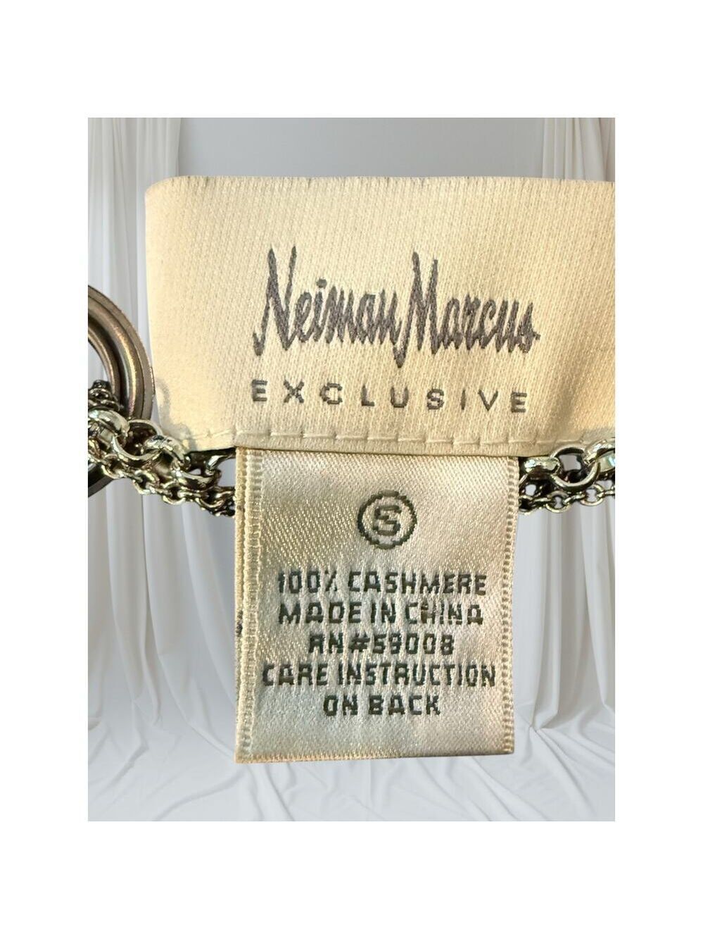Neiman Marcus 100% Cashmere Black Sweater with Chain Detail Neckline - Picture 7 of 9